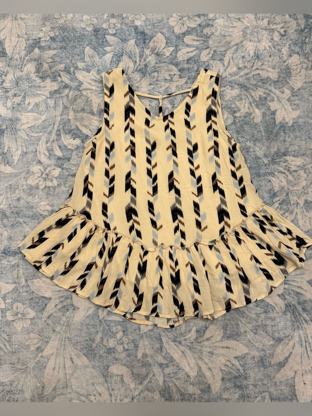 People’s prophet LA PPLA girls Cream & Black Patterned Ruffle-Hem Tank Top size